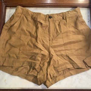 Ava and Viv Plus Size Flowy Khaki Shorts